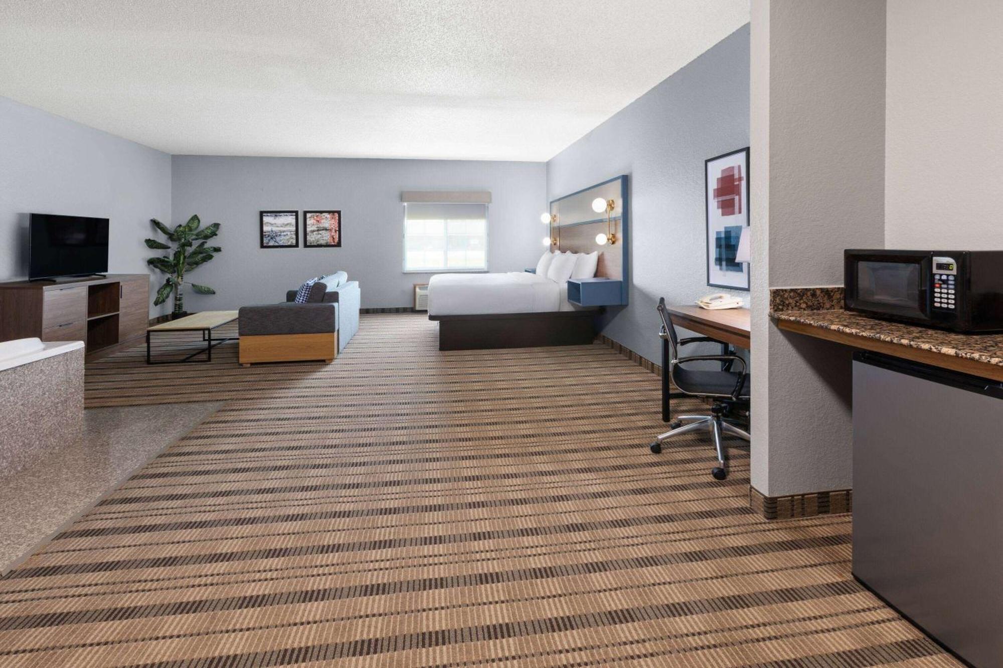 Pioneer Inn & Suites Grinnell Экстерьер фото