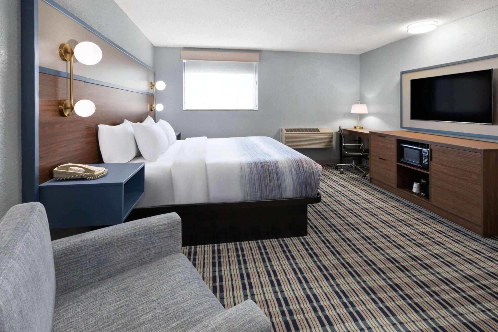 Pioneer Inn & Suites Grinnell Экстерьер фото